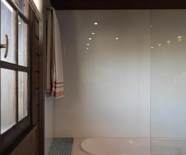 Encantadora Moradia T1, Com Piscina E Vista Mar A 500m Da