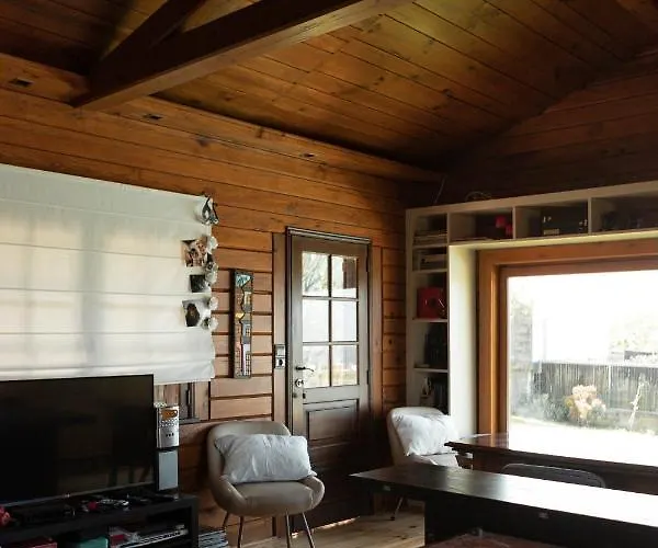 Encantadora Moradia T1, Com Piscina E Vista Mar A 500m Da *